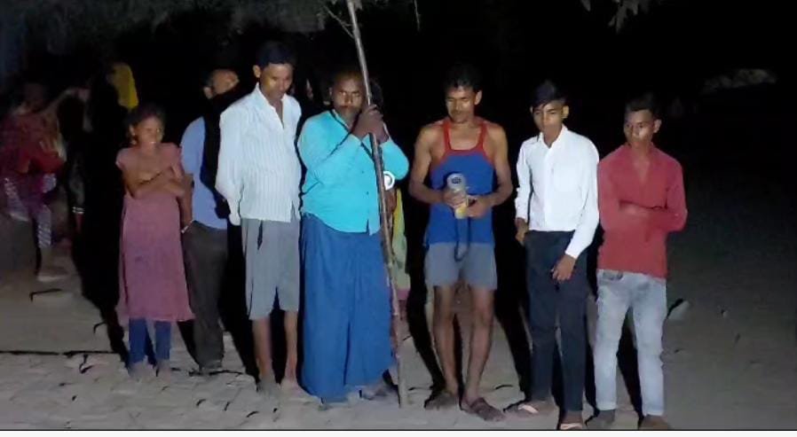 पकड़ा गया मगरमच्छ